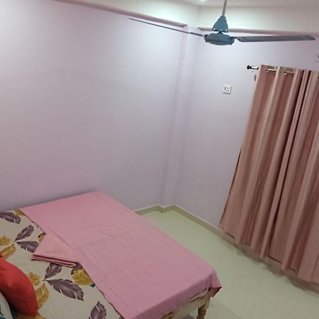 Kedar Guest House Ayodhya Eksteriør bilde