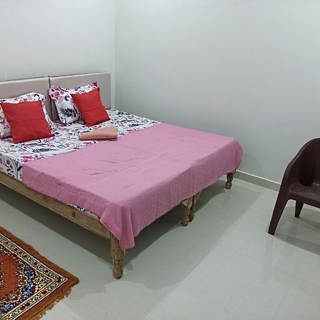 Kedar Guest House Ayodhya Eksteriør bilde