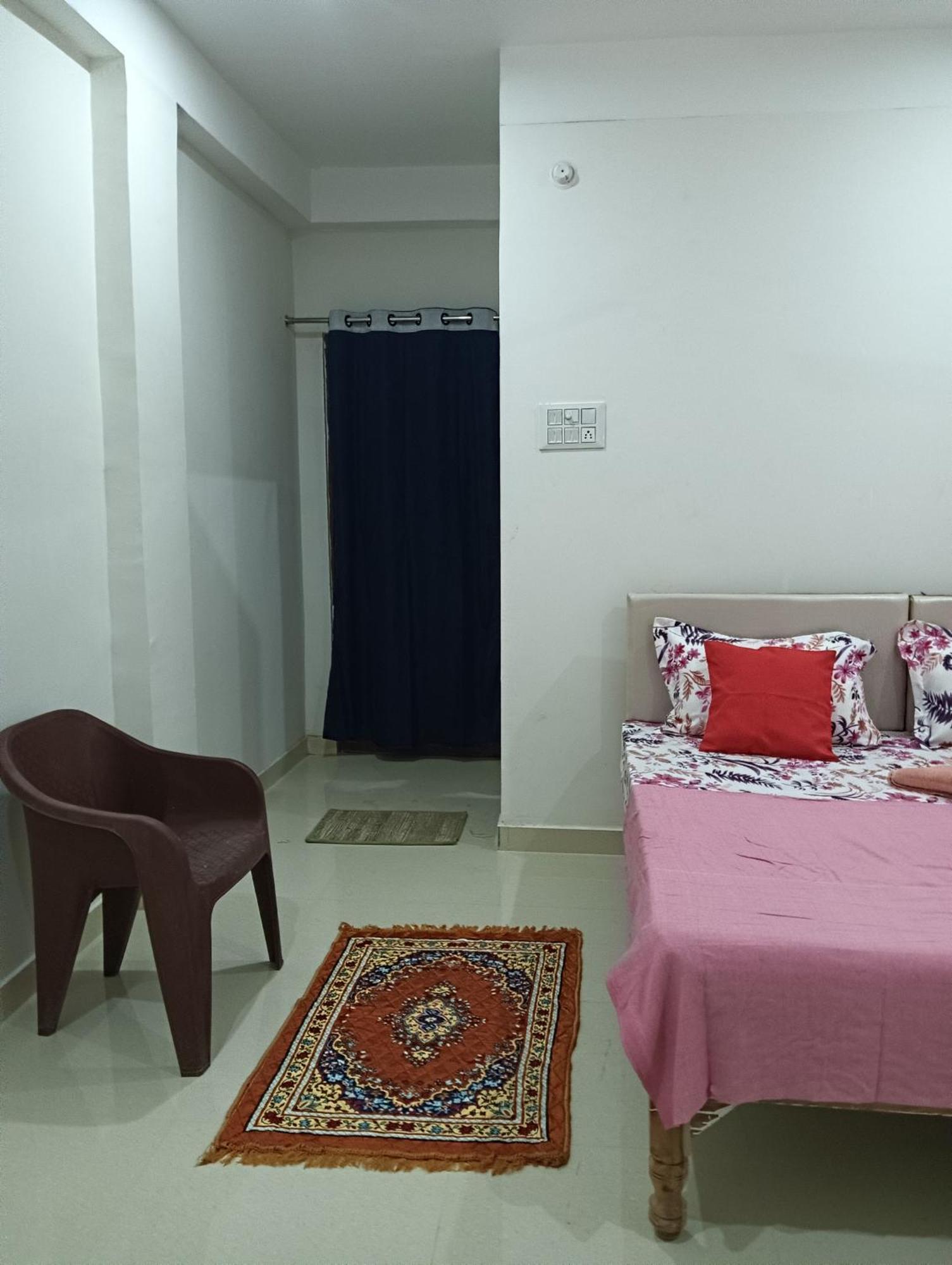 Kedar Guest House Ayodhya Eksteriør bilde