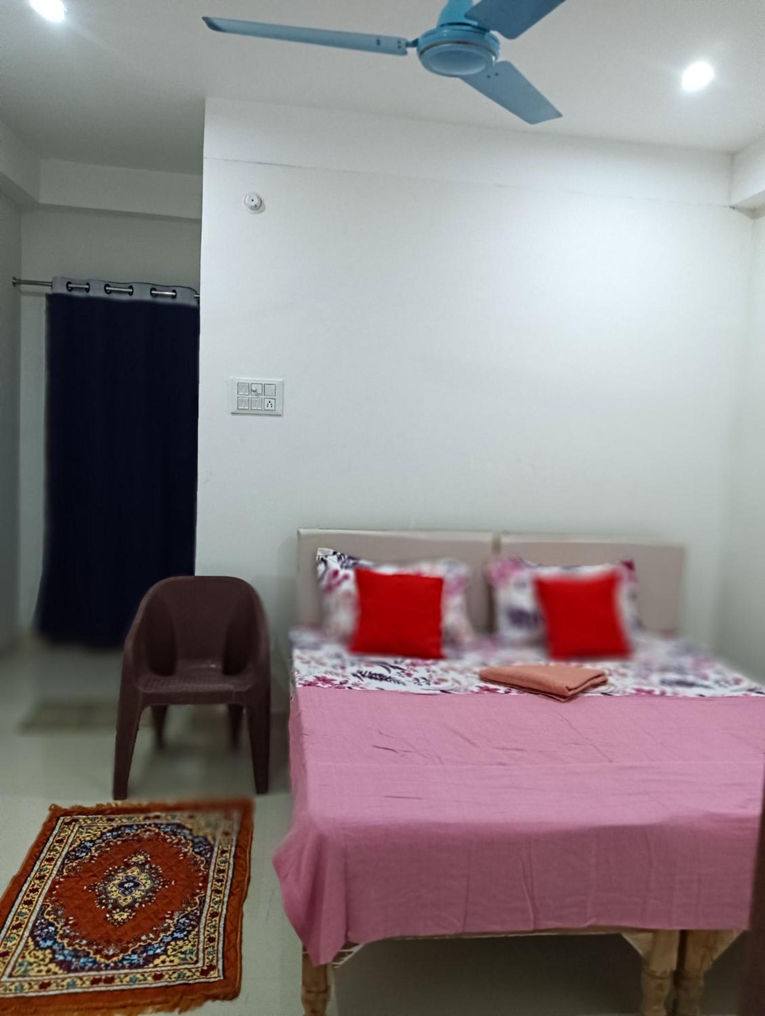 Kedar Guest House Ayodhya Eksteriør bilde