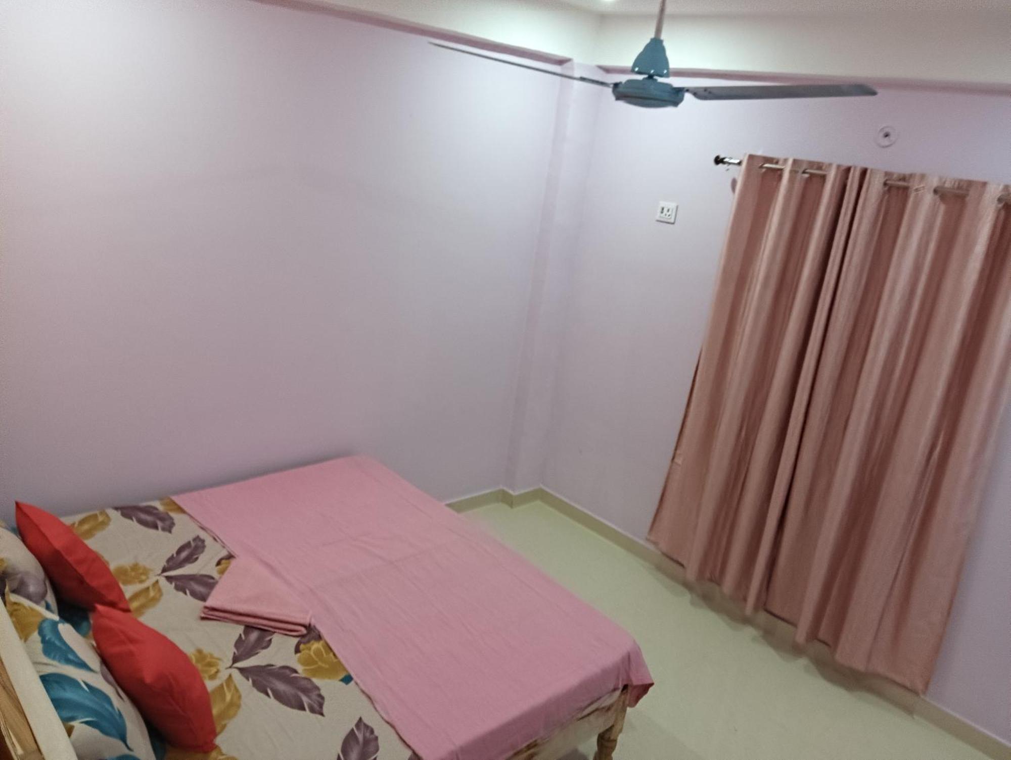 Kedar Guest House Ayodhya Eksteriør bilde